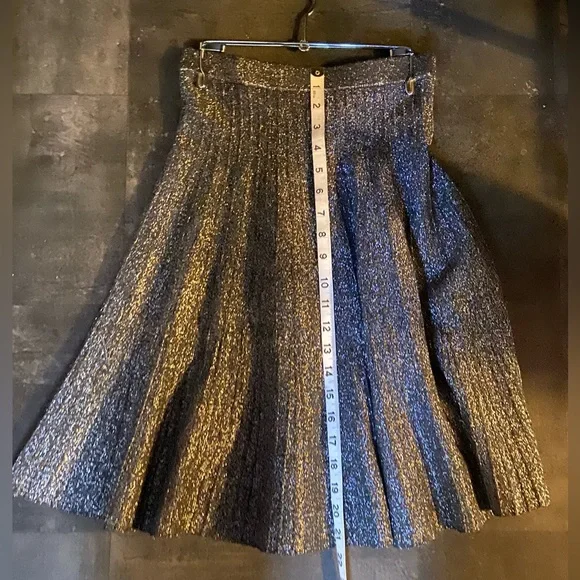 Blk/Silver Sexy & Elegant💕Photos don’t do justice to this glamorous skirt🎁 - Picture 6 of 14